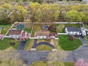 27 Millbury Lane, Setauket NY 11720