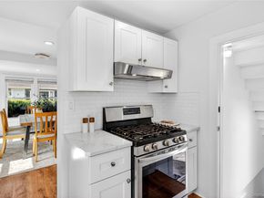 12 Smull Place, Port Washington NY 11050