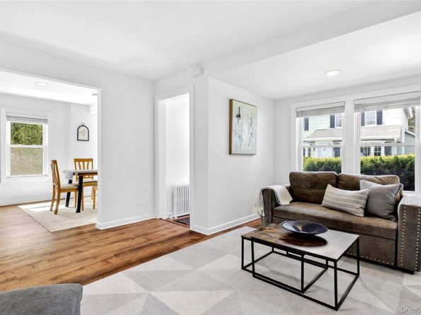 12 Smull Place, Port Washington NY 11050