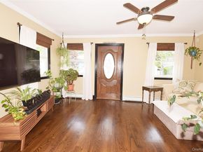 22 Salem Place, Copiague NY 11726