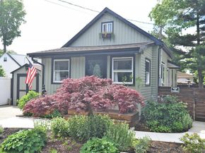 22 Salem Place, Copiague NY 11726