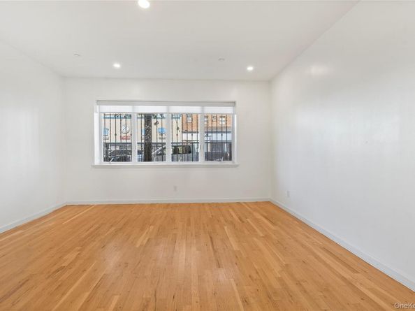 904 Bedford Avenue 1A, Brooklyn NY 11205