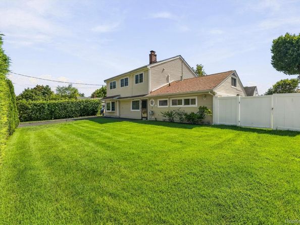 4 Manitou Trail, White Plains NY 10603