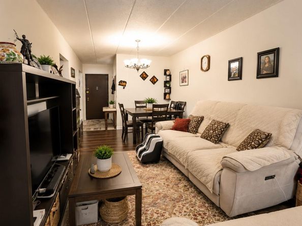 18016 Wexford Terrace 2B, Jamaica Estates NY 11432