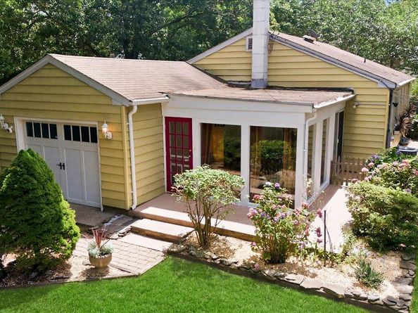 10 Graham Road, Hampton Bays NY 11946