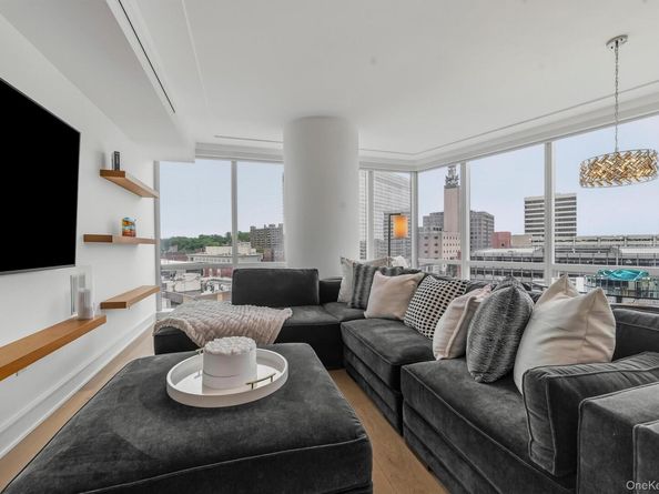 5 Renaissance Square 9A, White Plains NY 10601