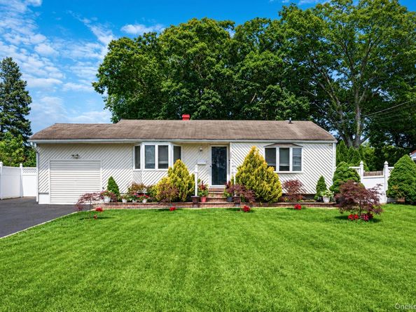 237 Dovecote Lane, Central Islip NY 11722