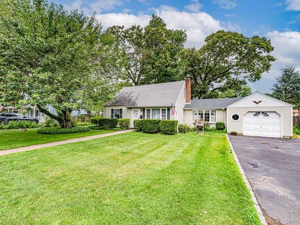 17 Eckert Street, South Huntington NY 11746