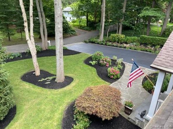 10 George Hill Road, Mount Sinai NY 11766