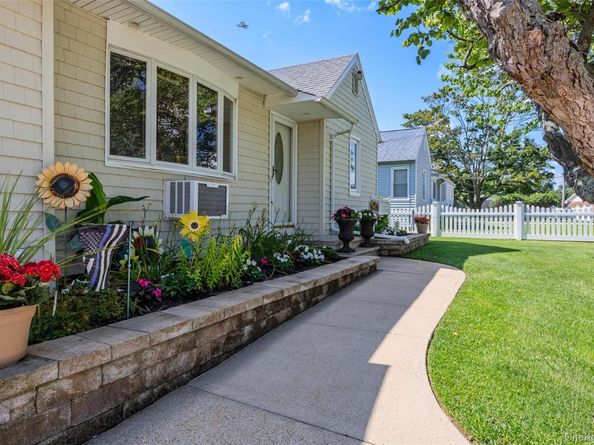 148 Birs Avenue, Lindenhurst NY 11757