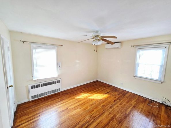 60 Liberty Boulevard, Valley Stream NY 11580
