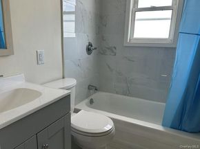 32 Gables Drive, Hicksville NY 11801