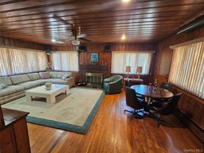 32 Sycamore Road, Valley Stream NY 11581