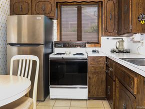 32 Sycamore Road, Valley Stream NY 11581