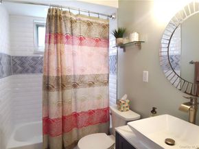 8 Cascade Terrace 1D, Yonkers NY 10703