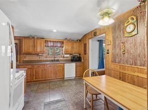 44 Aliperti Road, Jamesport NY 11947
