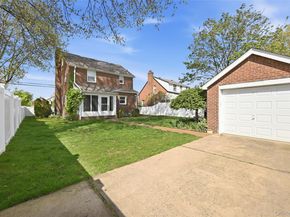 168 Latham Road, Mineola NY 11501