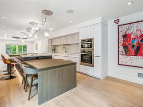 23 Estates Terrace N, Manhasset NY 11030