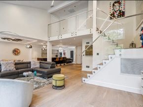 23 Estates Terrace N, Manhasset NY 11030