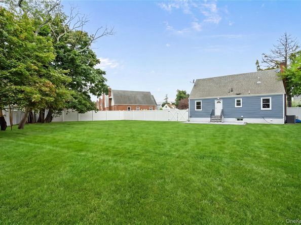 48 Cliff Avenue, Hempstead NY 11550