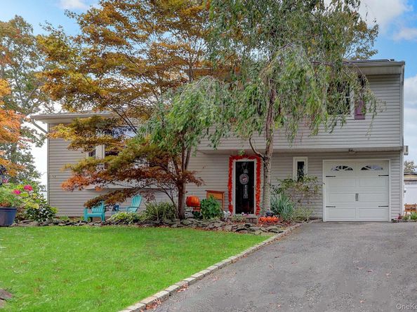 12 Croydon Avenue, Ronkonkoma NY 11779