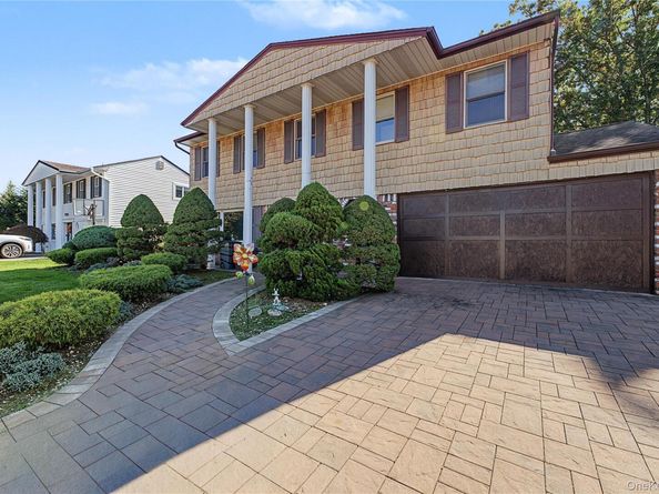 28 Chatham Road, Commack NY 11725