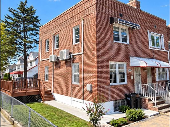 20-24 150 Street, Flushing NY 11358
