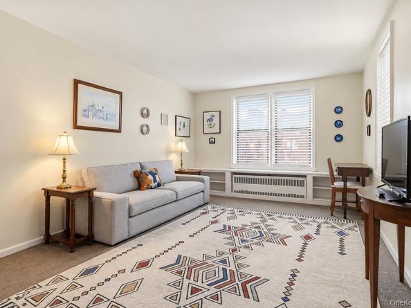 149-05 79th Avenue 615, Flushing NY 11367