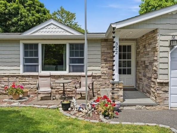 322 Columbia Street, Holbrook NY 11741