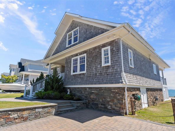 21 Shinnecock Road, East Quogue NY 11942