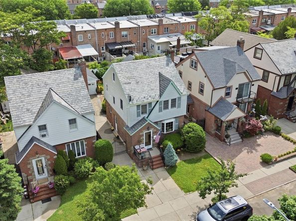6033 69th Lane, Maspeth NY 11378