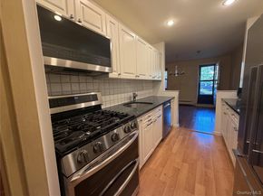40 Stoner Avenue 1R, Great Neck NY 11021