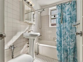 67-14 108th Street 3D, Forest Hills NY 11375