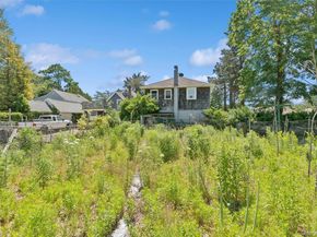 9 7th Street, Jamesport NY 11947