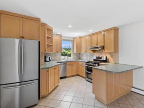9 7th Street, Jamesport NY 11947
