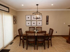 369 Euston Road S, Garden City NY 11530