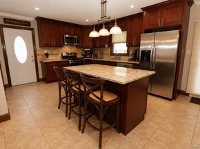 369 Euston Road S, Garden City NY 11530