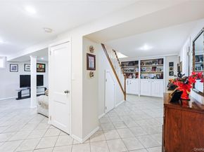 42 Beechwood Lane, North New Hyde Park NY 11040