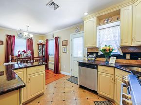 42 Beechwood Lane, North New Hyde Park NY 11040