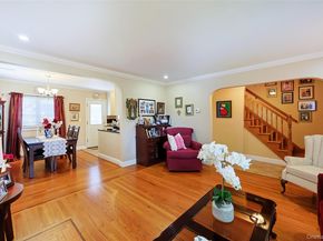42 Beechwood Lane, North New Hyde Park NY 11040