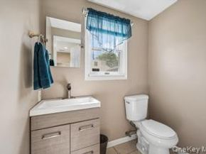 173 N Kings Avenue, Massapequa NY 11758