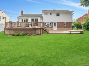 27 Coronet Lane, Plainview NY 11803