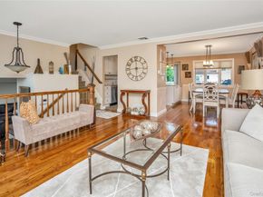 27 Coronet Lane, Plainview NY 11803