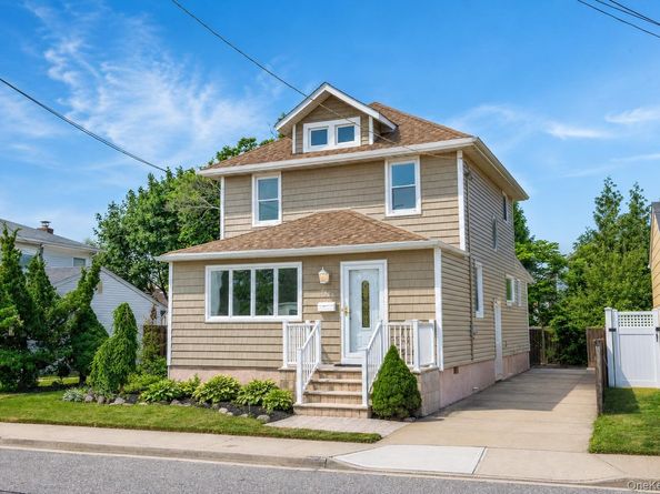 2500 Centre Avenue, Bellmore NY 11710