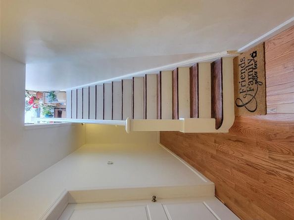 69-21 78th Street, Middle Village NY 11379