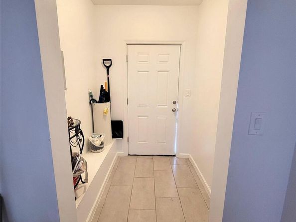 69-21 78th Street, Middle Village NY 11379