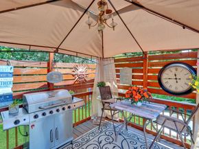 121 W 15th Street, Deer Park NY 11729