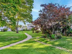 8 Independence Court A, Ridge NY 11961