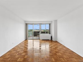 1815 215th Street 6C, Bayside NY 11360