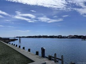 Undisclosed Address #1011516, Massapequa NY 11758